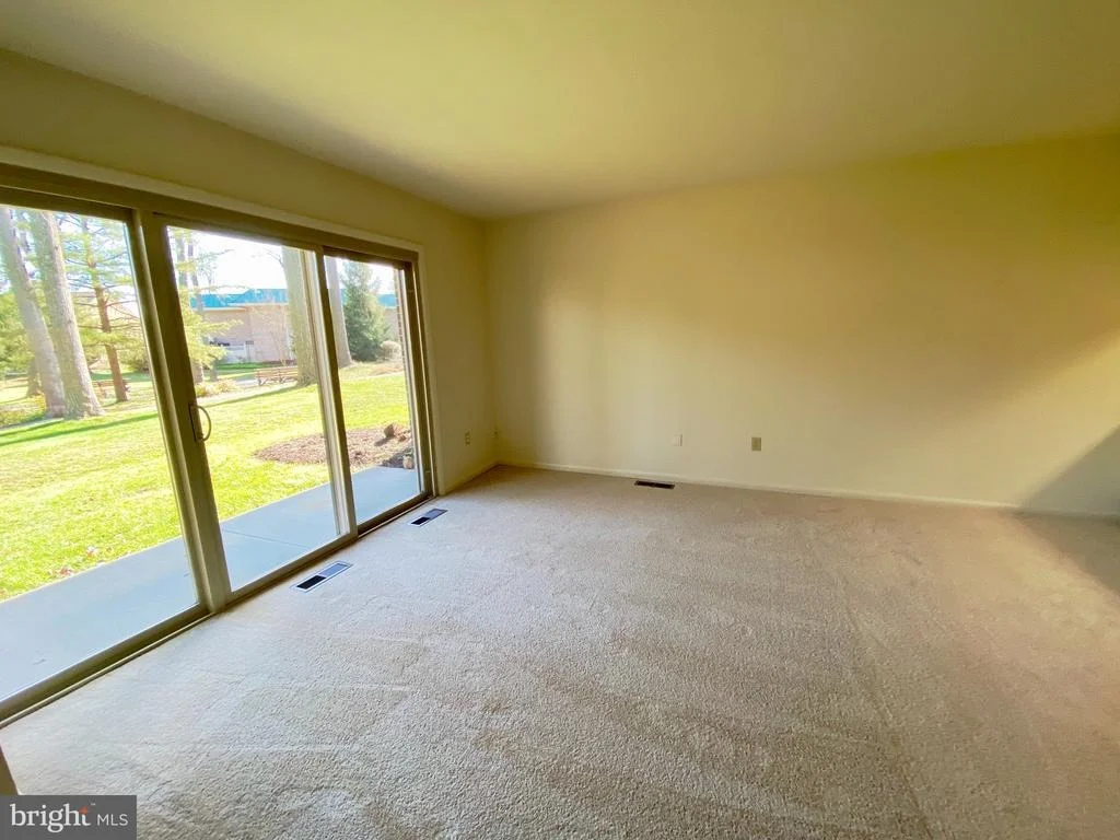 Photo of Unit 101C at 3640 GLENEAGLES DRIVE