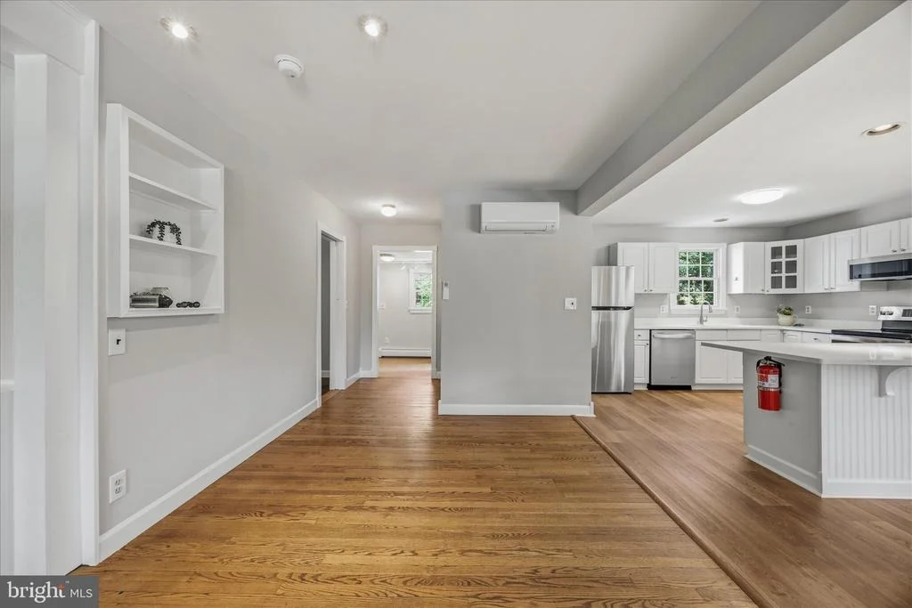 Photo of 565 SUNSET KNOLL ROAD
