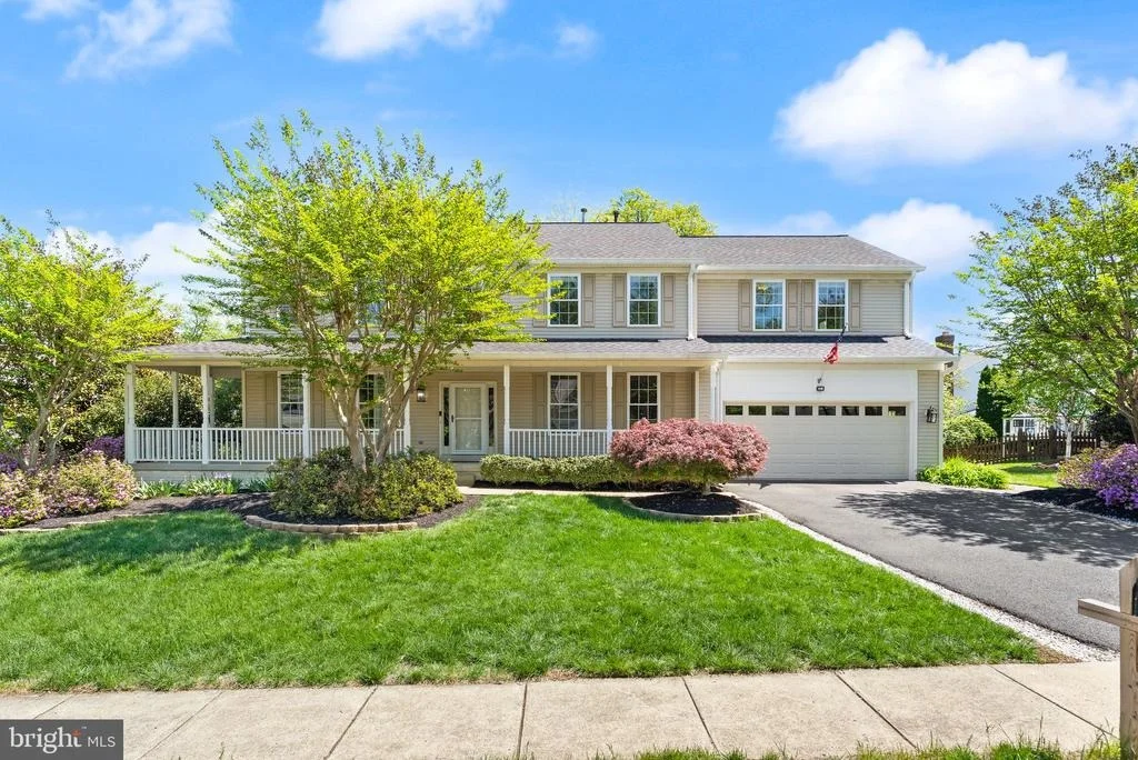 Photo of 817 KENNETH PLACE SE