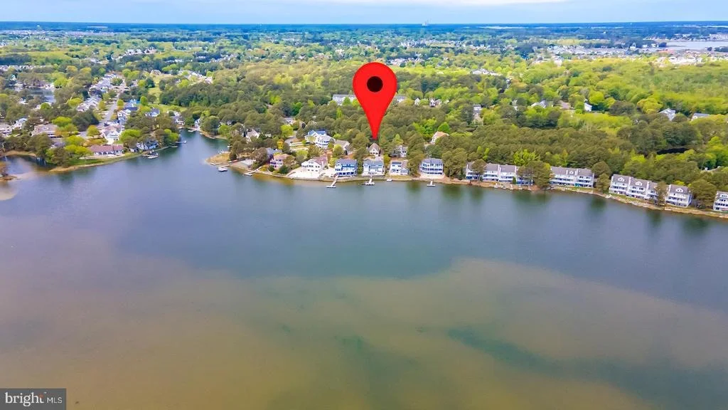 Photo of 208 POND VIEW DRIVE