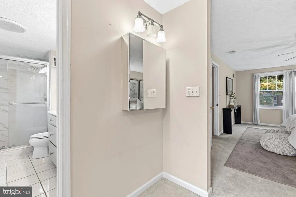 Photo of 935 MARINE DRIVE