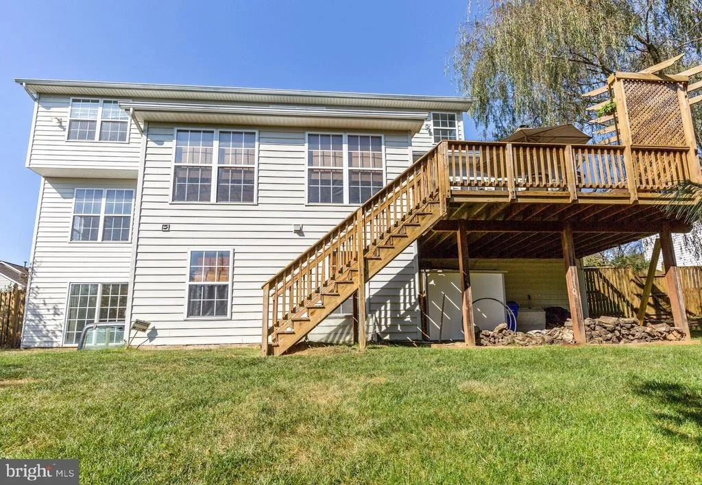 Photo of 4834 BROOM DRIVE