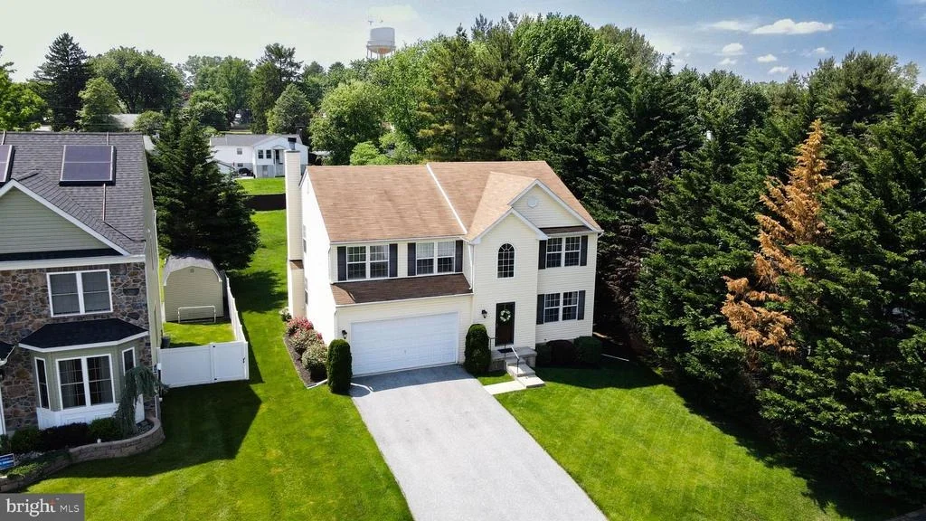 Photo of 100 3RD AVENUE