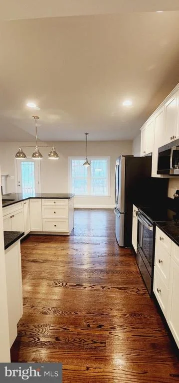 Photo of 7946 ROGUES ROAD