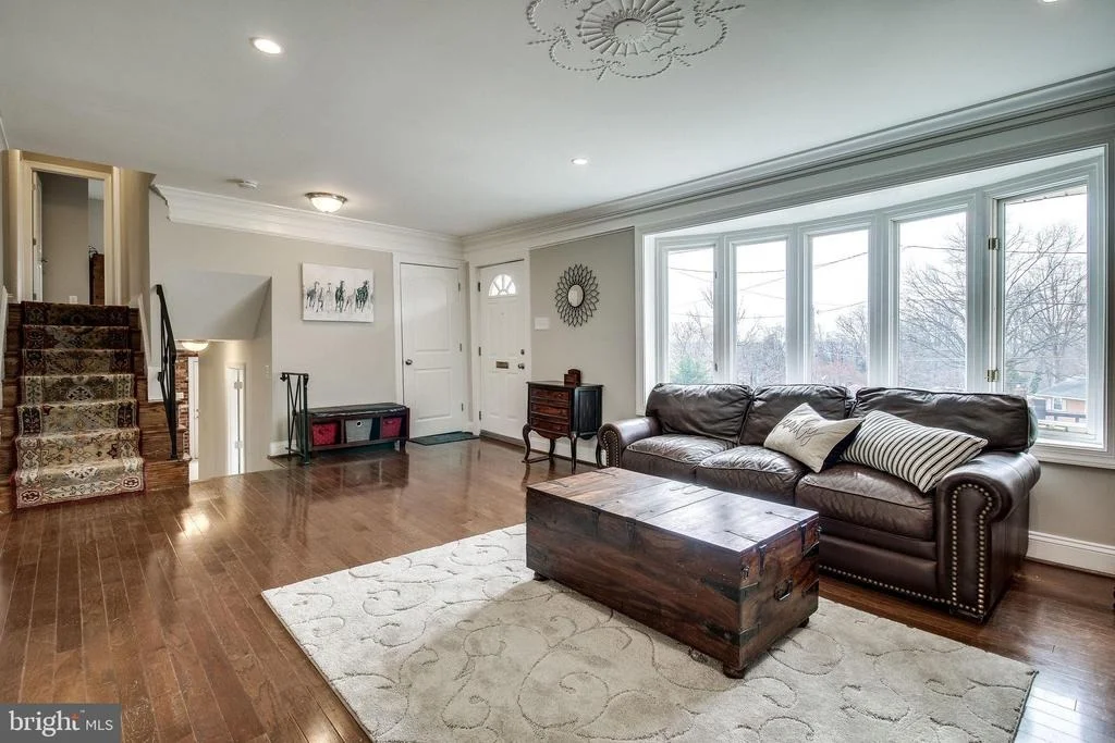 Photo of 919 JUNIPER PLACE