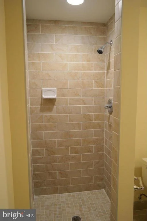 Photo of 6404 STREAM VALLEY WAY