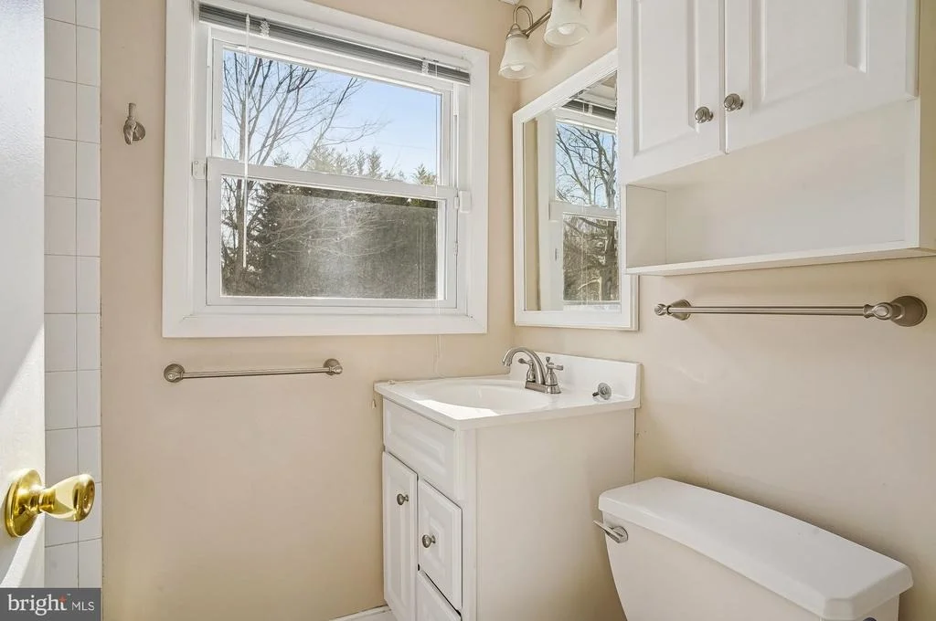 Photo of 16005 PENNANT LANE