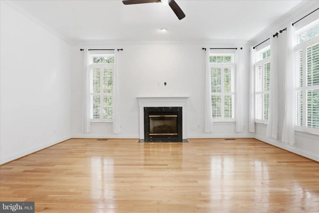 Photo of 1127 MARLENE LANE