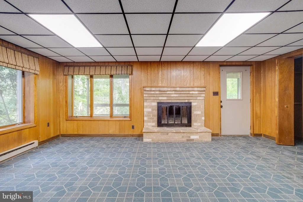 Photo of 2010 FALLSGROVE WAY