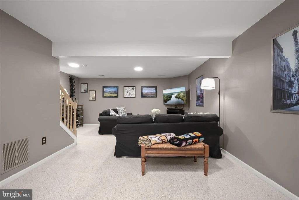 Photo of 7036 GARDEN WALK