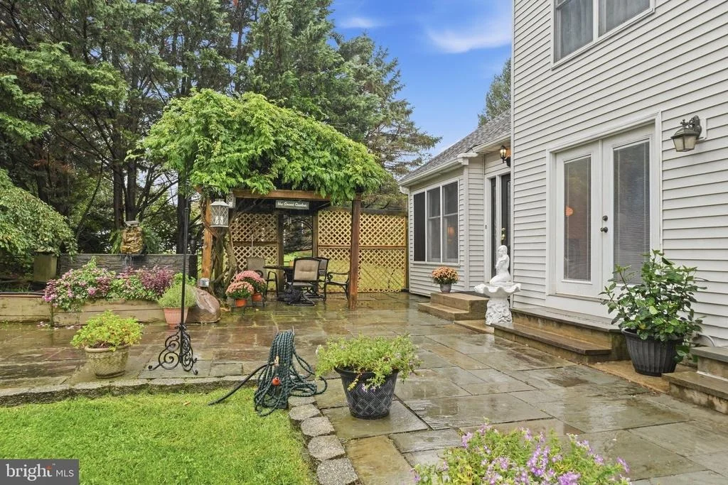 Photo of 6650 WIND RIDGE ROAD