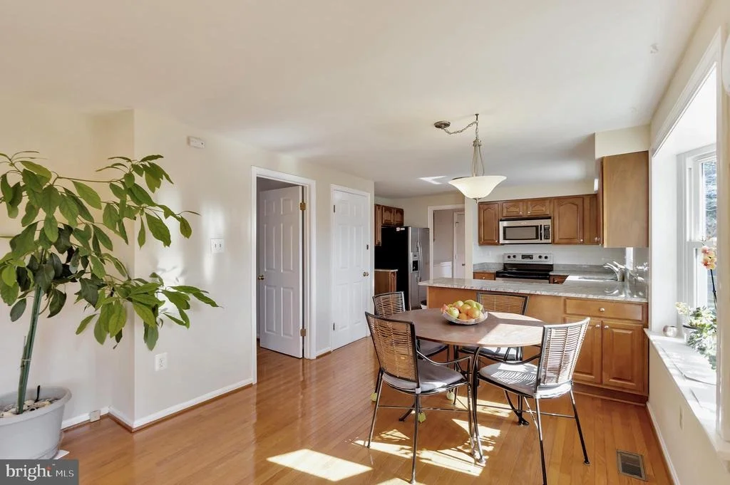 Photo of 2228 DECKMAN LANE
