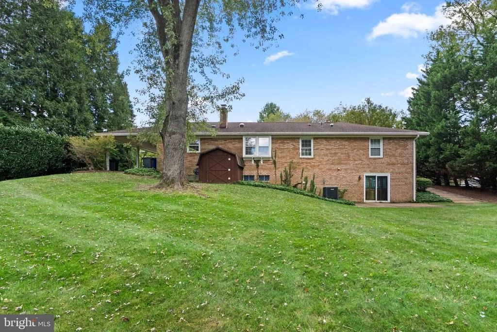 Photo of 17604 PRINCE EDWARD DRIVE