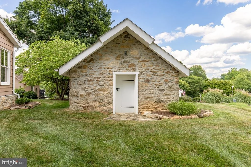 Photo of 1102 DULANEY GATE CIRCLE