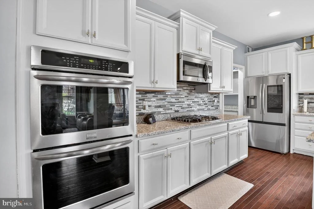 Photo of 2608 SAINT NICHOLAS WAY