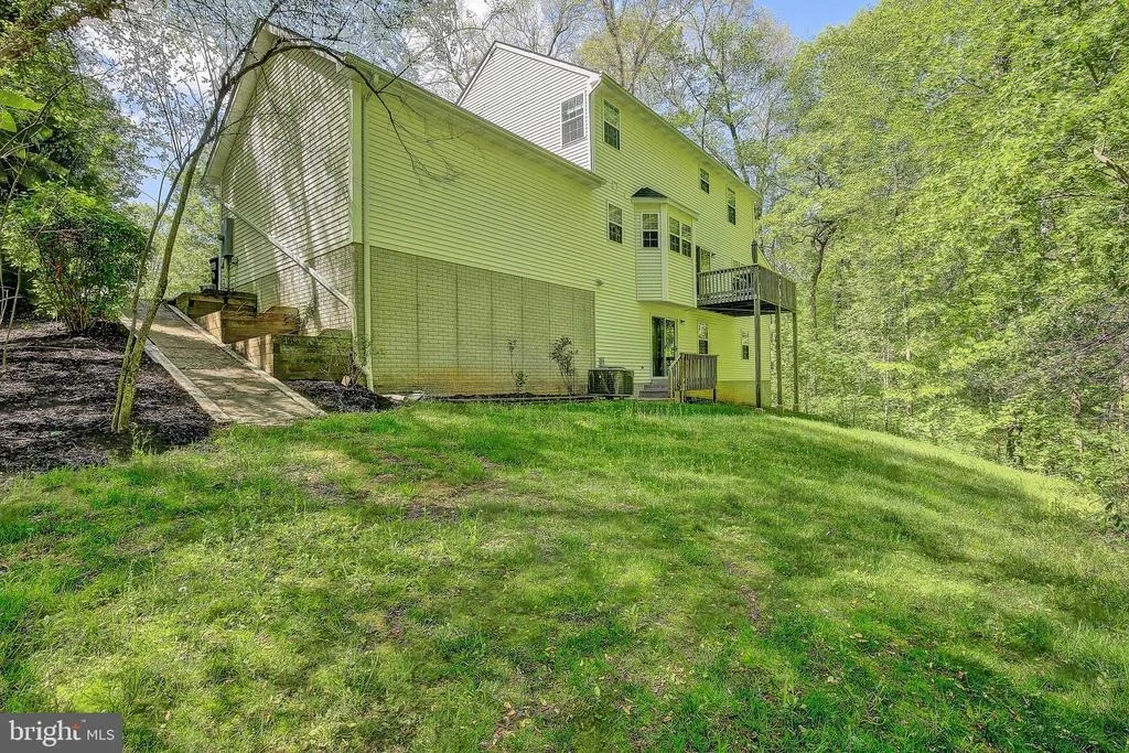 Photo of 10945 TWO SISTERS LANE