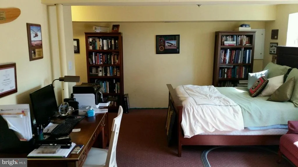 Photo of 550 BAY VIEW