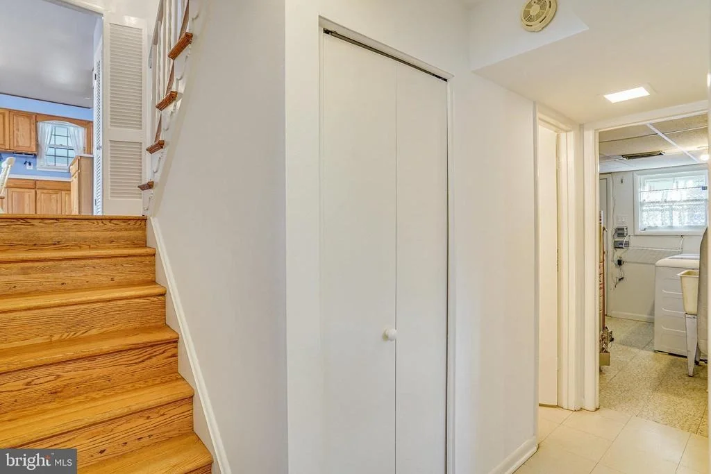 Photo of 4825 KINGSTON DRIVE