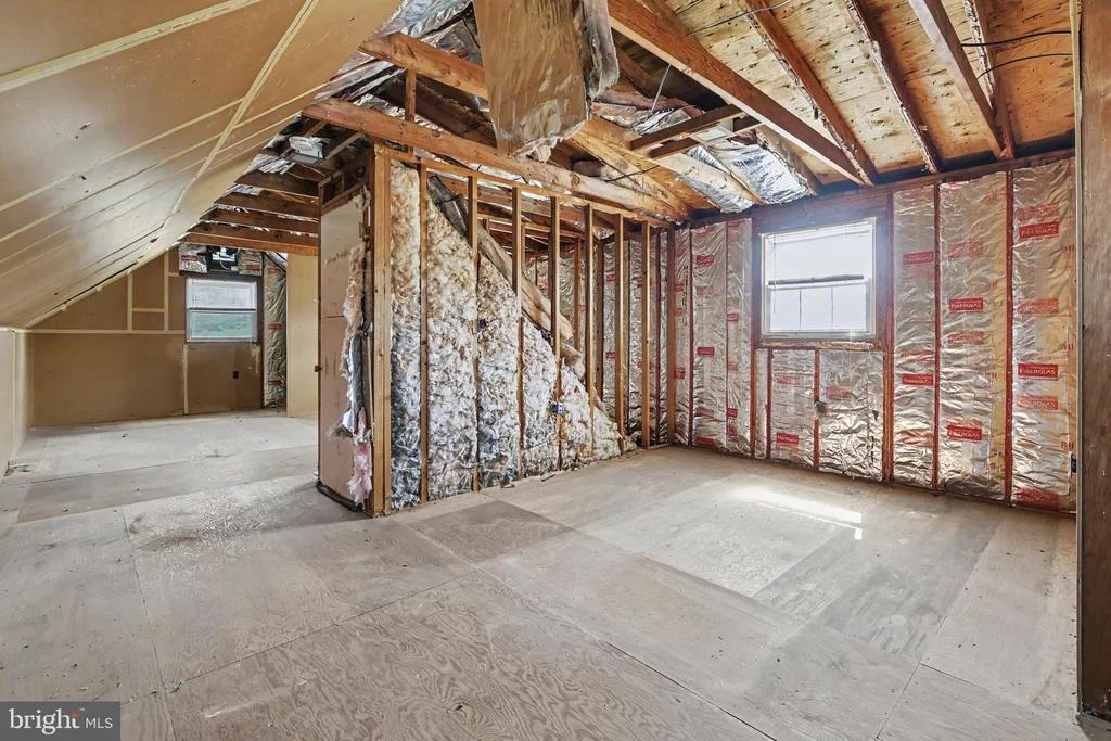 Photo of 16 RUNNING BROOK ROAD