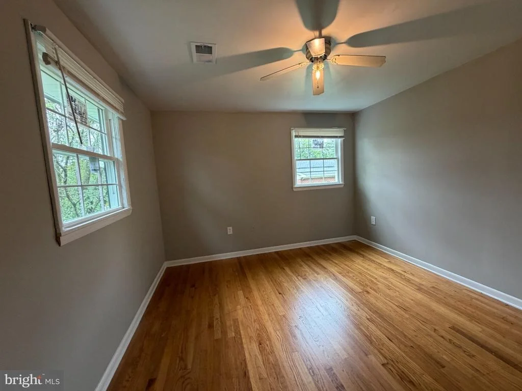 Photo of 3 SPRINGVIEW BOULEVARD
