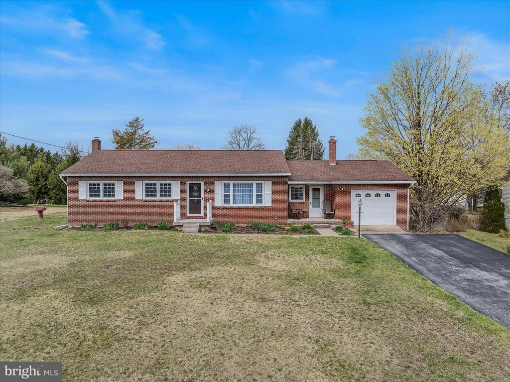 Photo of 1635 FAIRVIEW DRIVE