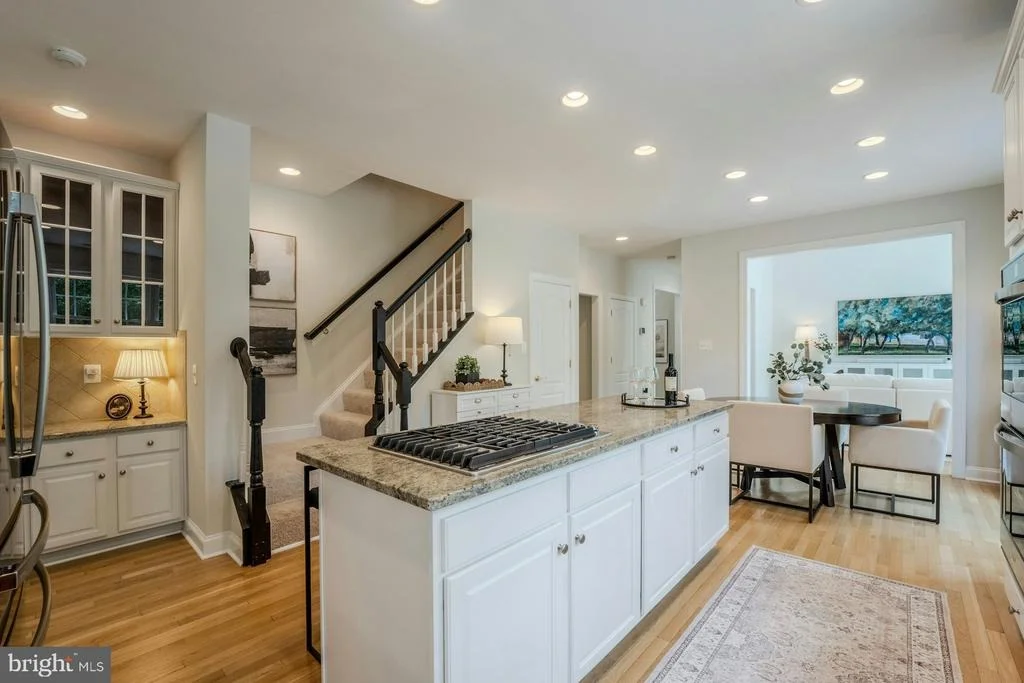 Photo of 17301 ROUNDMONT PLACE