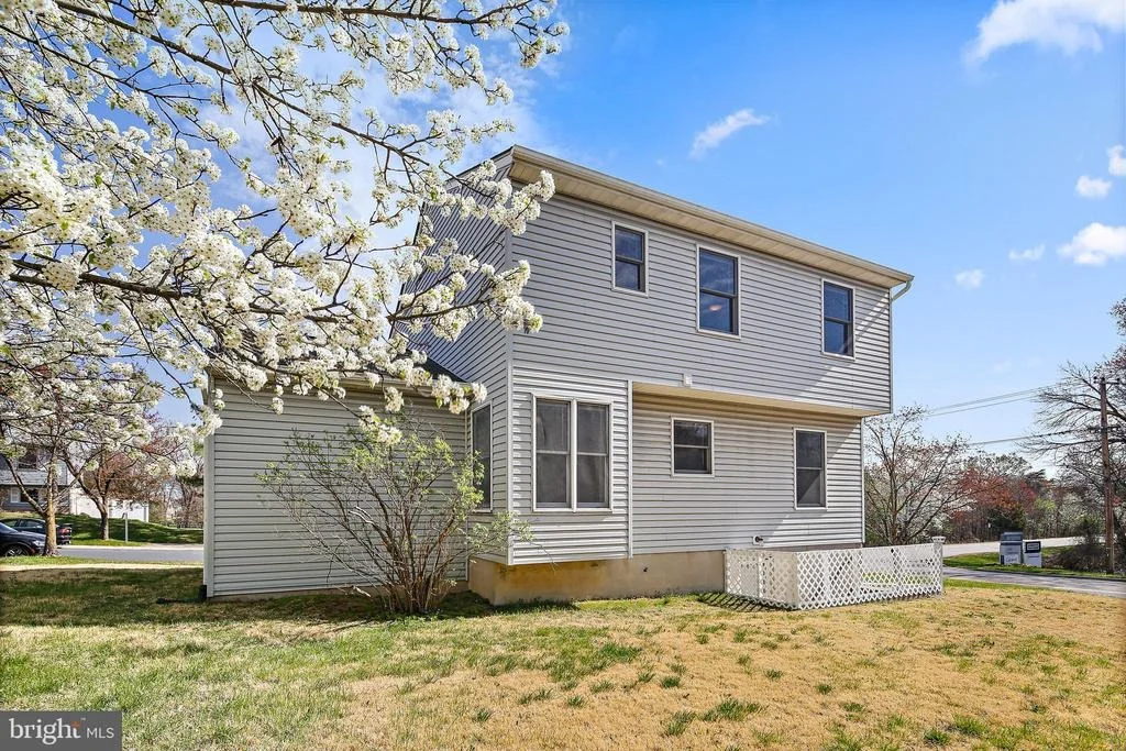 Photo of 3 GREENKNOLL BOULEVARD