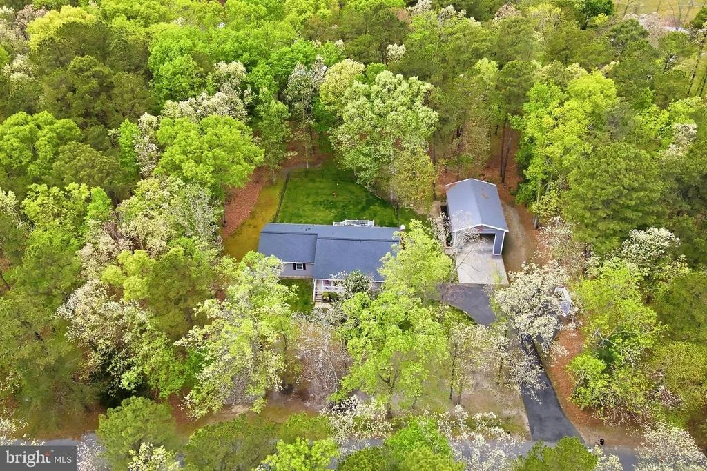 Photo of 33 RED OAK DRIVE