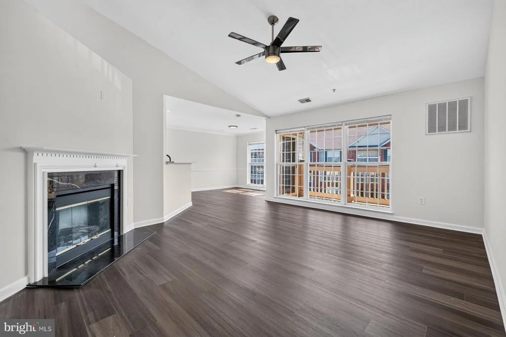 Photo of Unit 3D at 2501 COLERIDGE DRIVE