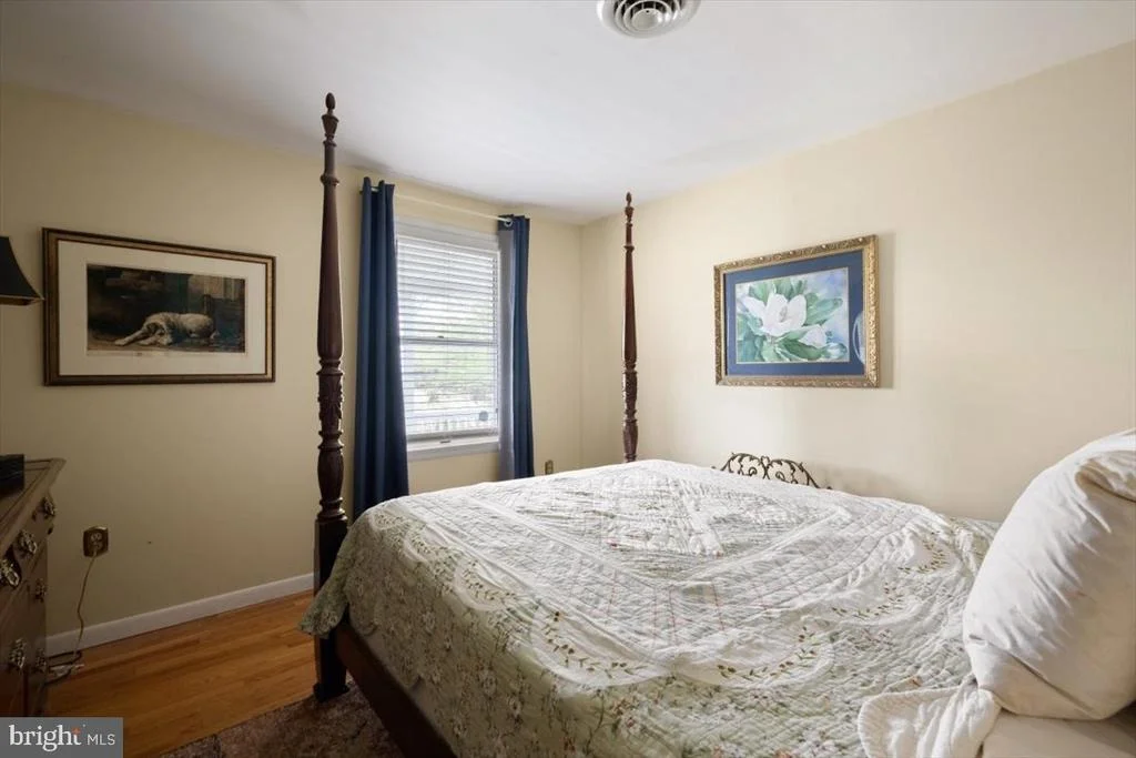 Photo of 1049 LAUREL GROVE ROAD