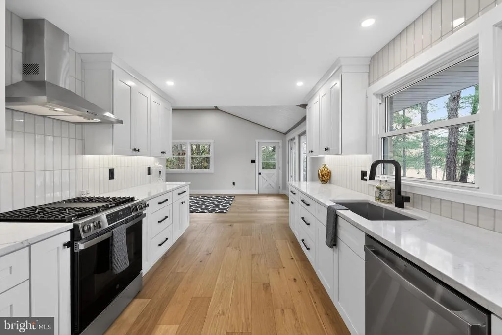 Photo of 113 W CENTENNIAL DRIVE