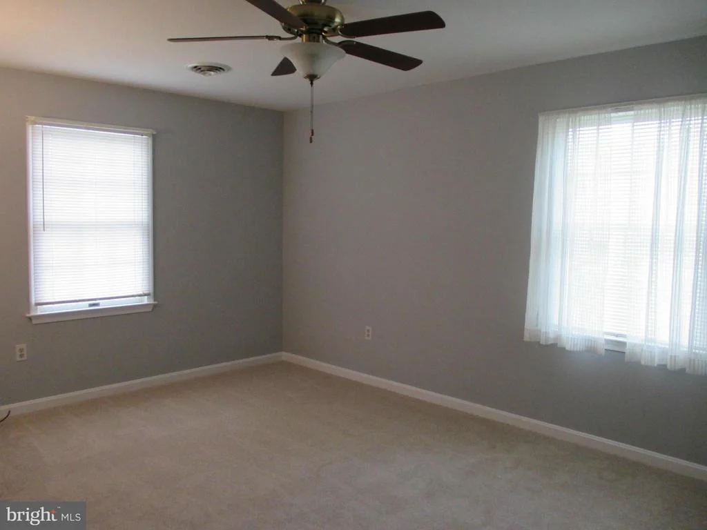 Photo of 425 NAVAHO DRIVE