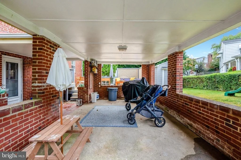 Photo of 3907 FAIRVIEW DRIVE