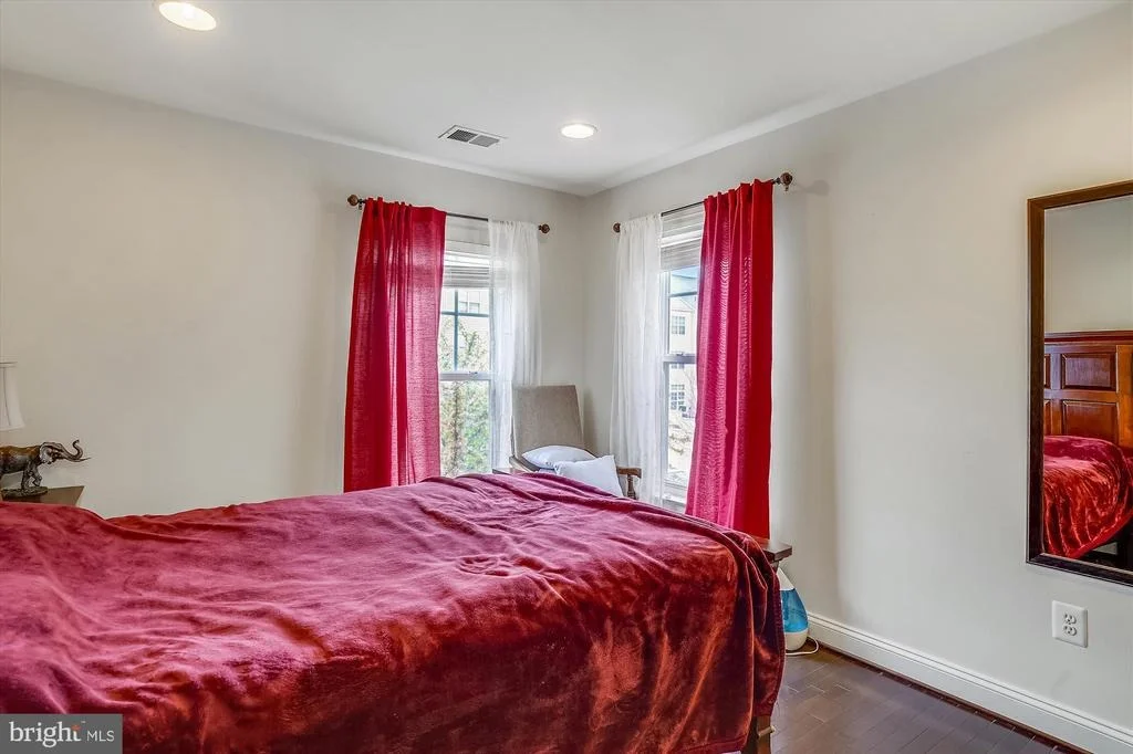 Photo of 23621 SUGAR VIEW DRIVE