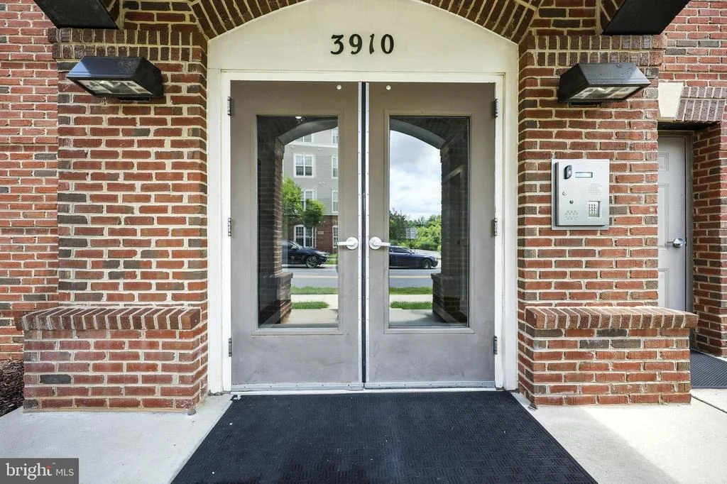 Photo of Unit 21 at 3910 DOC BERLIN DRIVE