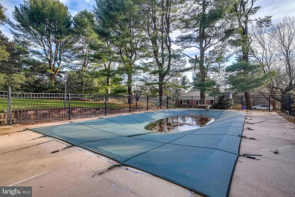 Photo of 2802 MONTCLAIR DRIVE