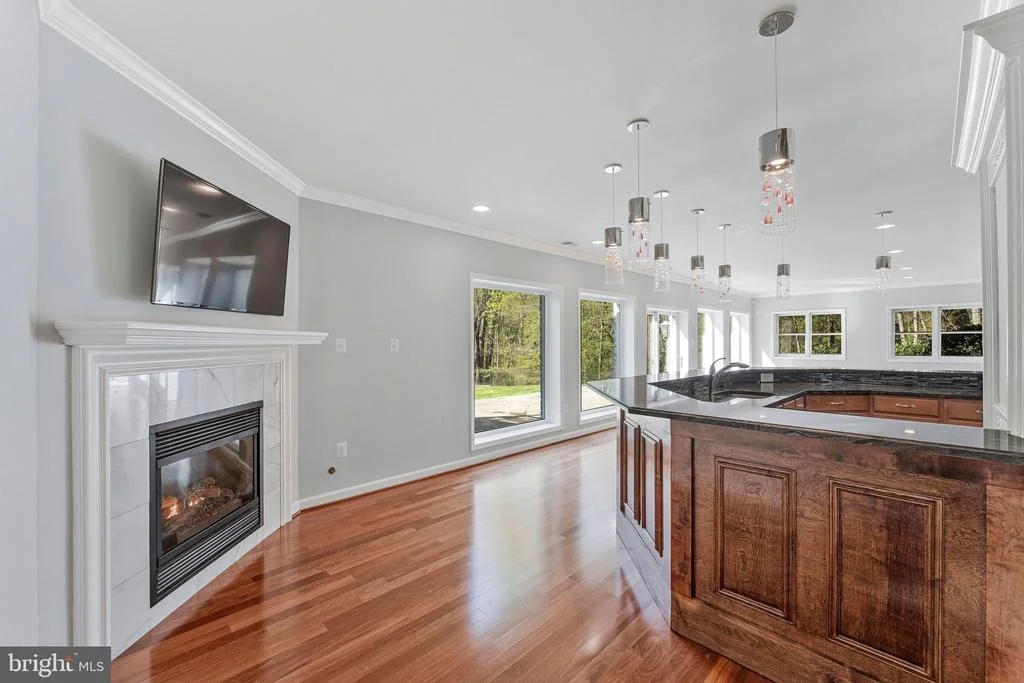 Photo of 8611 BROOK ROAD