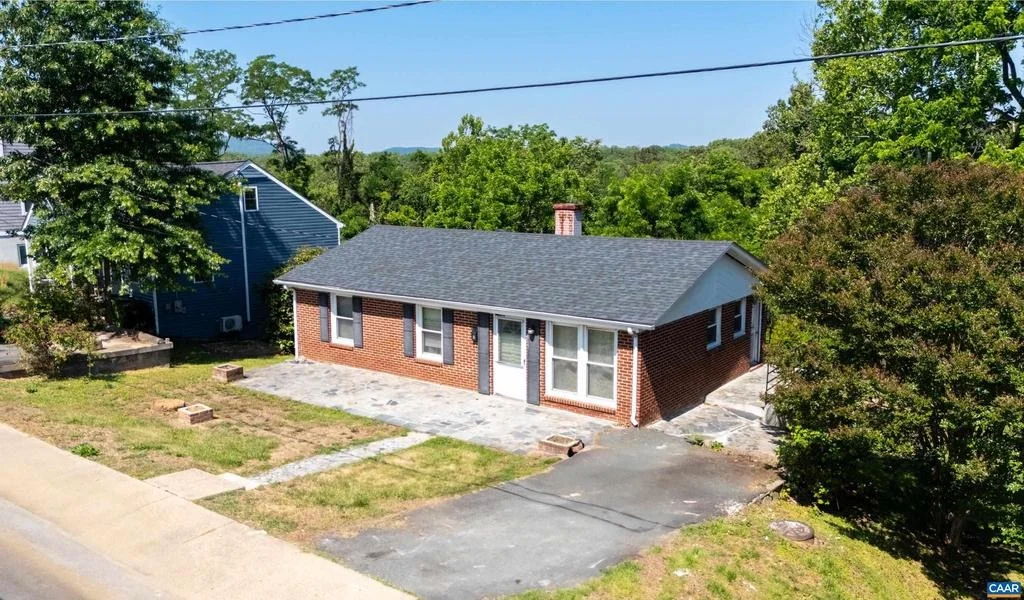 Photo of 837 RIDGE ST