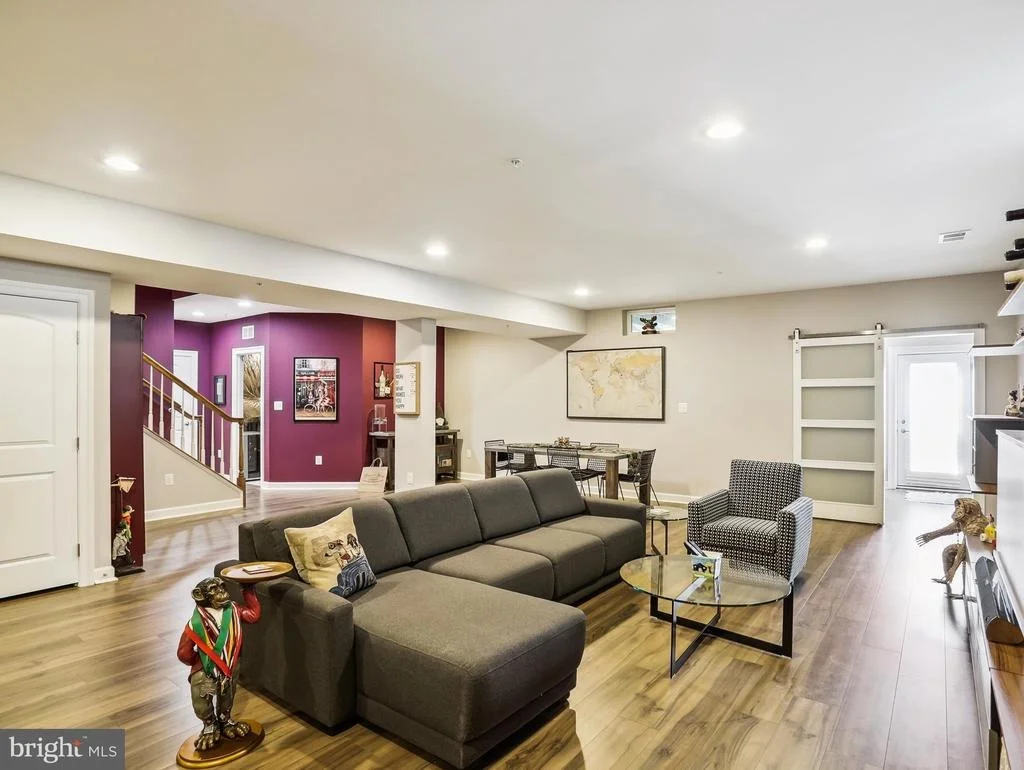 Photo of 2936 LEVEE DRIVE