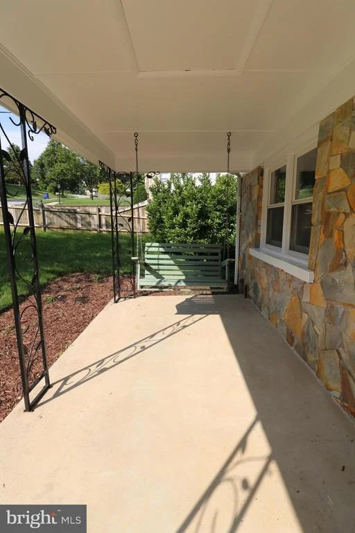 Photo of 708 N WARFIELD DRIVE