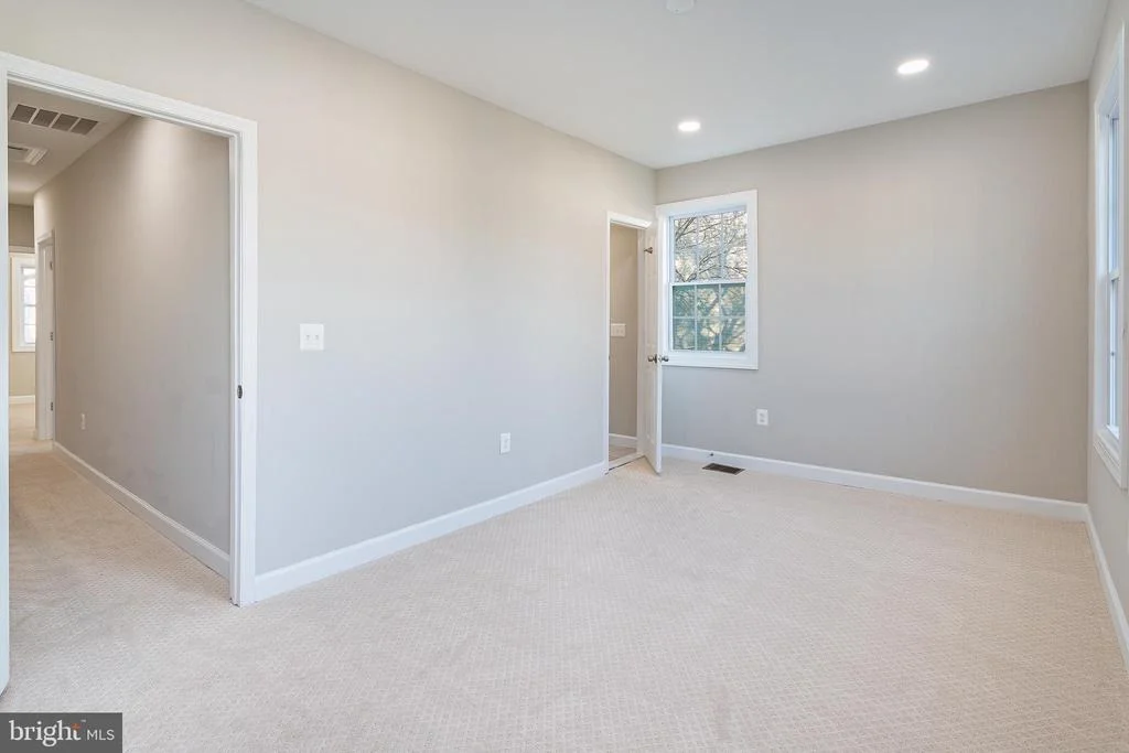 Photo of 4615 KANE PLACE NE