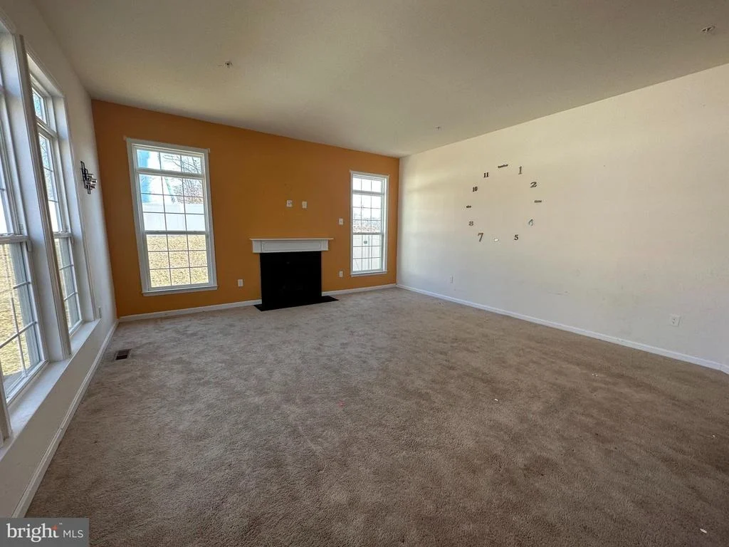 Photo of 7376 TOTTENHAM DRIVE