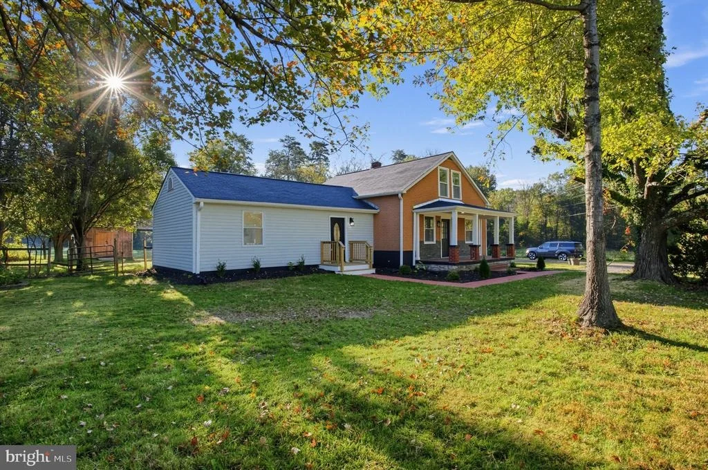 Photo of 6740 SUMERDUCK ROAD