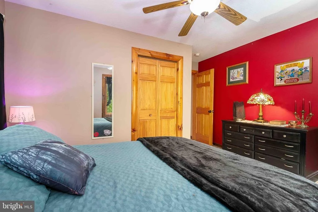 Photo of 995 BETTS LANE