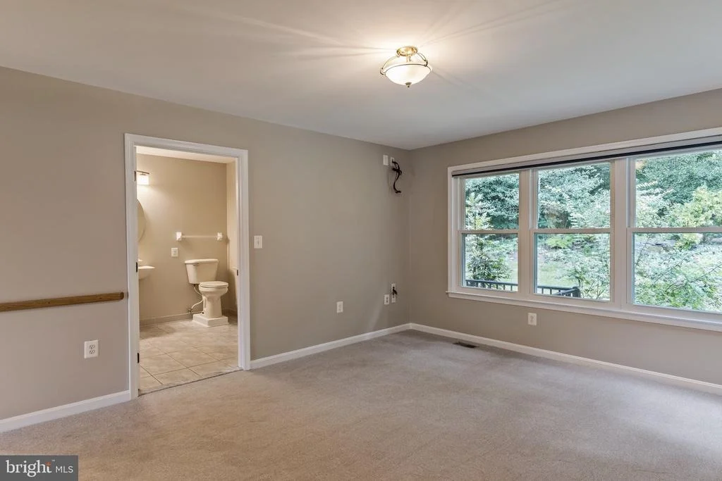 Photo of 8095 SETTLE COURT