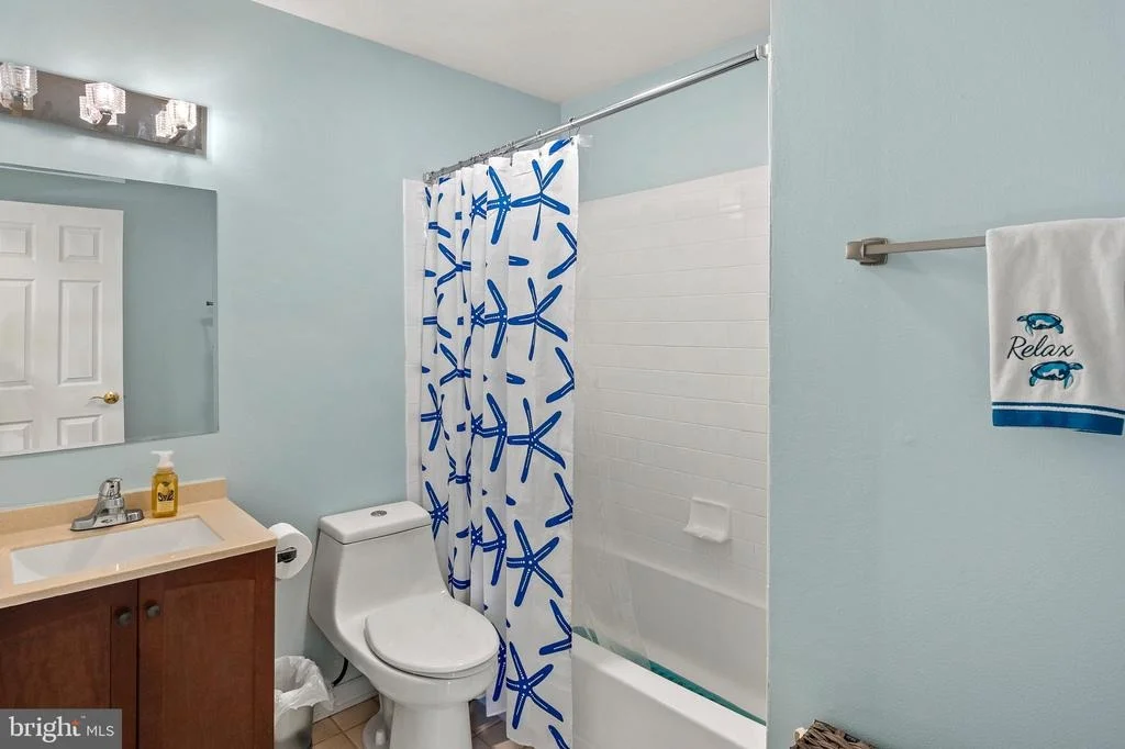 Photo of 982 HIGHPOINT DRIVE