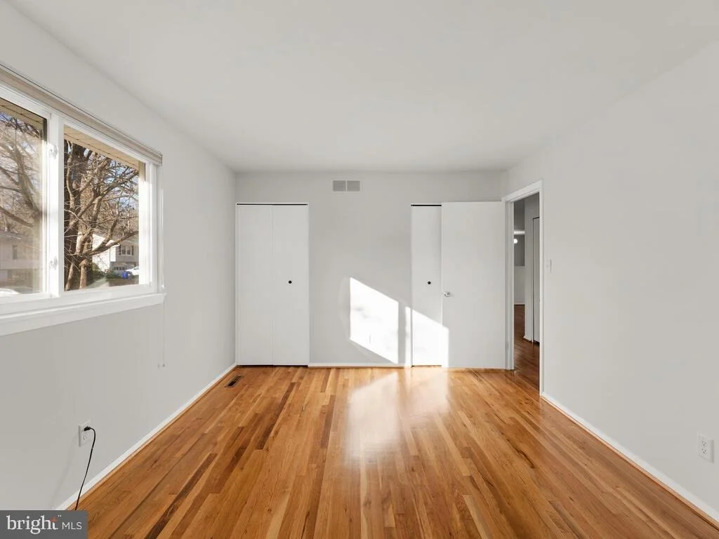 Photo of 5013 ELIOTS OAK ROAD