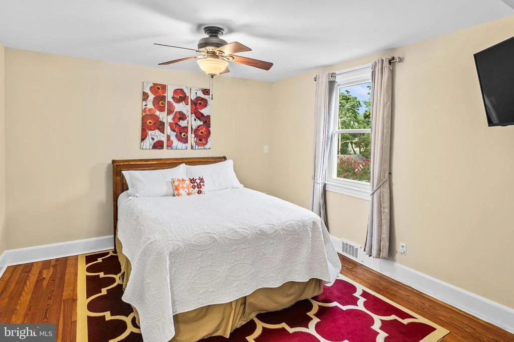 Photo of 208 EDGEWATER DRIVE
