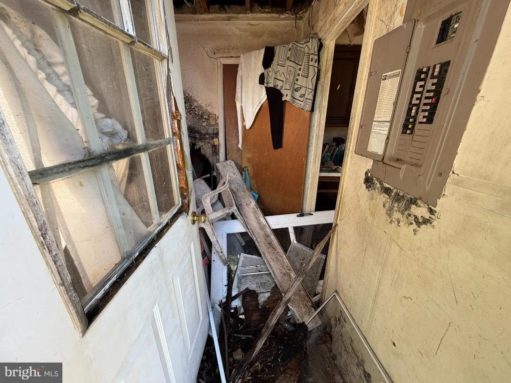 Photo of 703 HIGH STREET