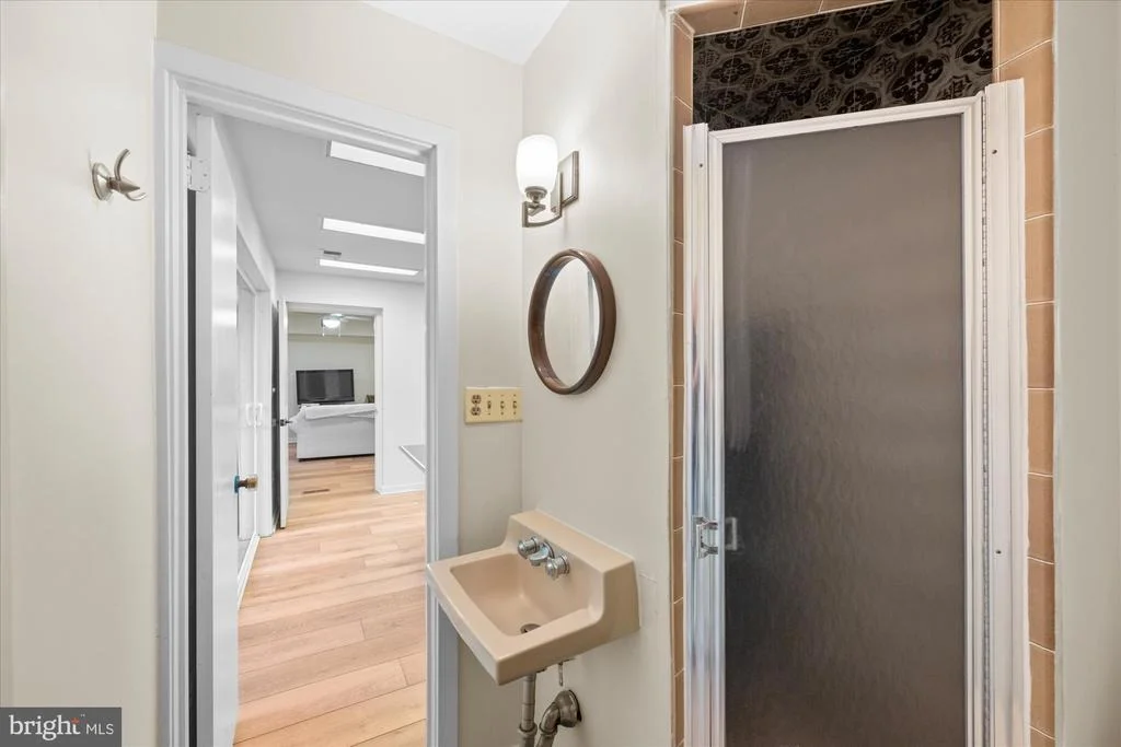Photo of 6952 DUNCRAIG COURT